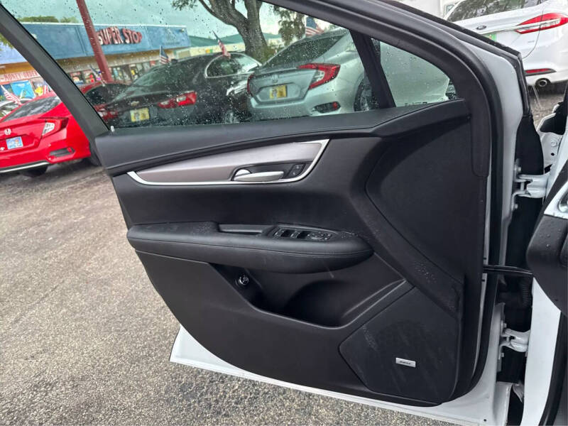 2022 Cadillac XT5 Luxury