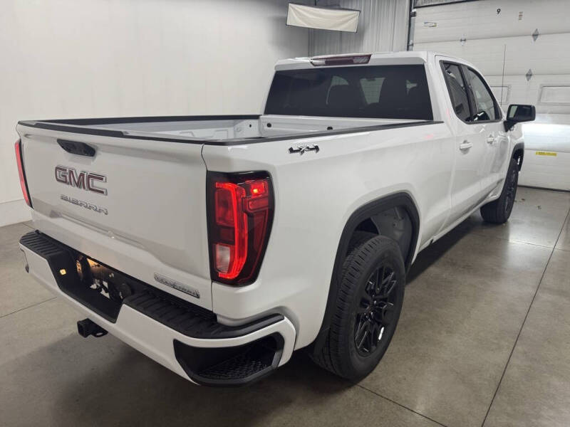 2026 GMC Sierra 1500 Elevation Standard