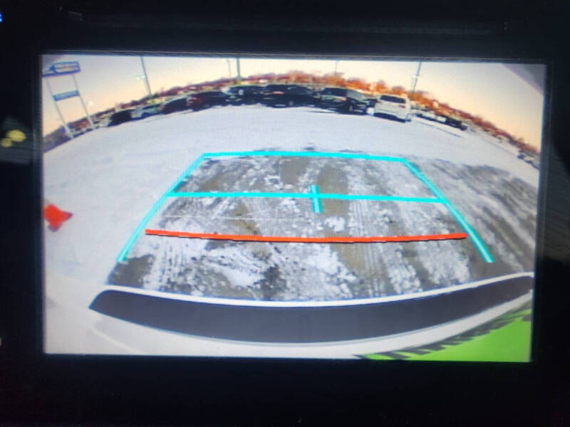 2017 Toyota Sienna LE 7-Passenger