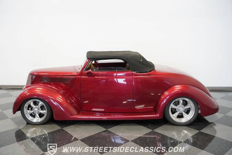 1937 Ford Cabriolet