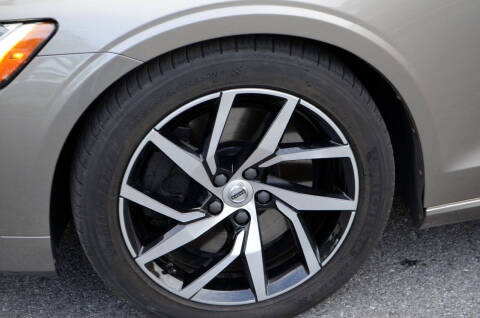 2019 Volvo S60 T6 Momentum