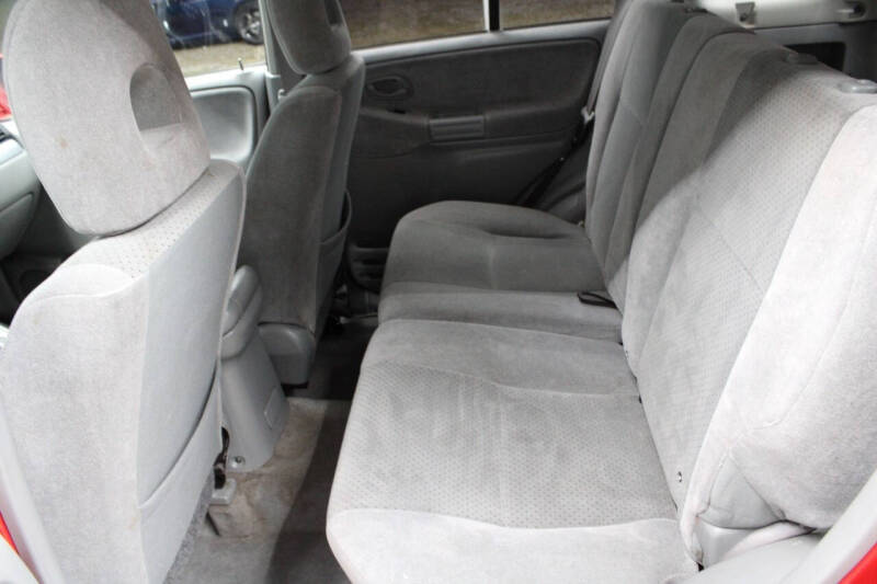 2004 Suzuki Grand Vitara LX