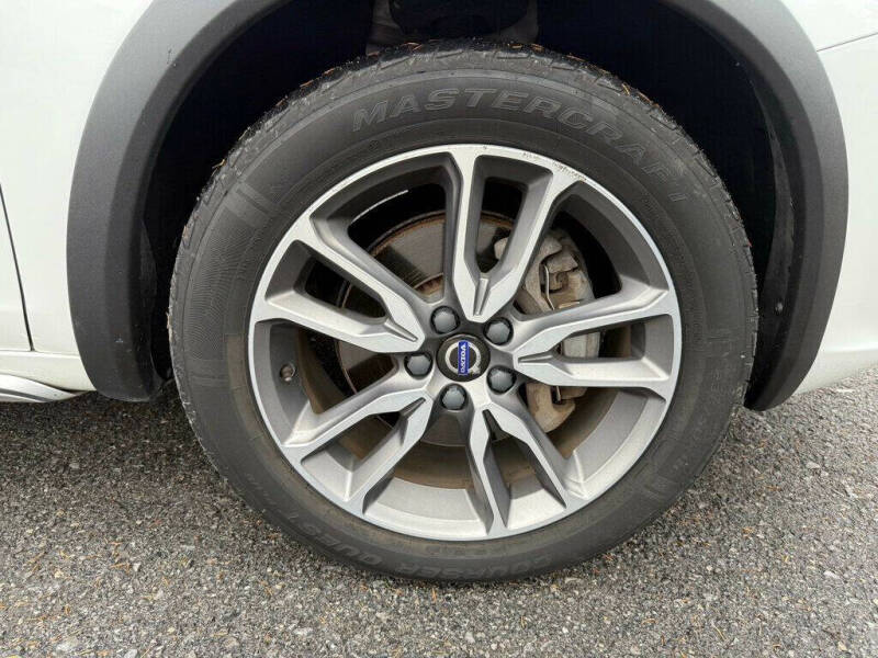 2018 Volvo V60 Cross Country T5 Premier