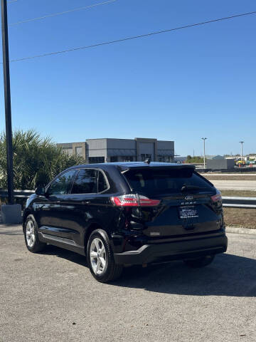 2022 Ford Edge SE