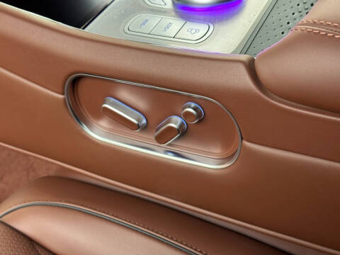 2024 Genesis G90 3.5T e-Supercharger