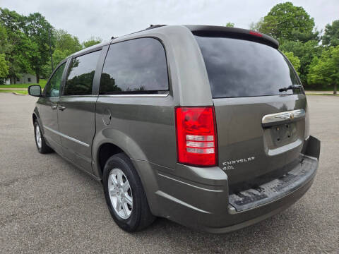 2010 Chrysler Town and Country Touring Plus