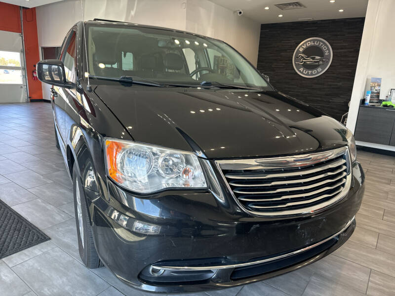 2013 Chrysler Town and Country for sale at Evolution Autos in Whiteland IN