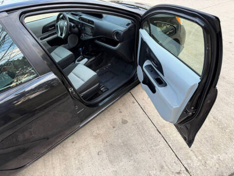 2014 Toyota Prius c Three