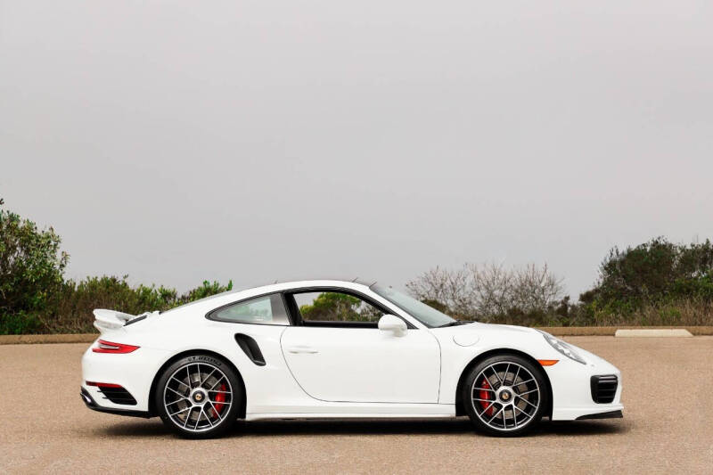 2018 Porsche 911 Turbo