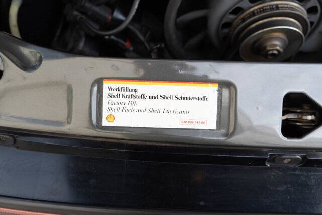 1992 Porsche 911 39