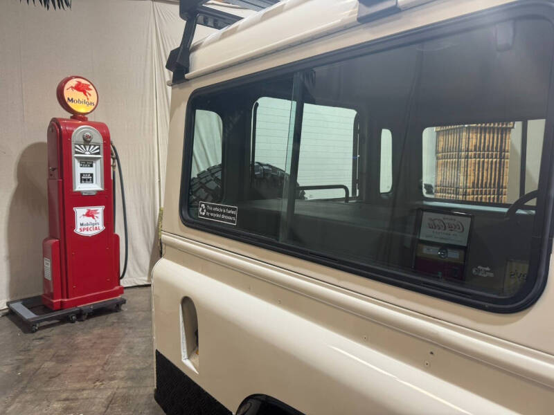 1990 Land Rover Defender