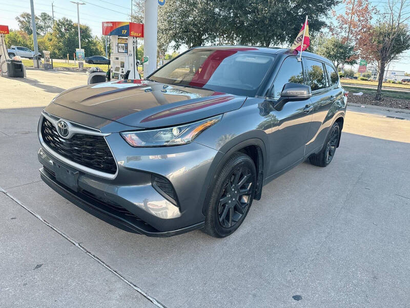 2022 Toyota Highlander L