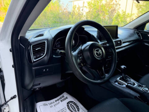 2014 Mazda MAZDA3 i Sport