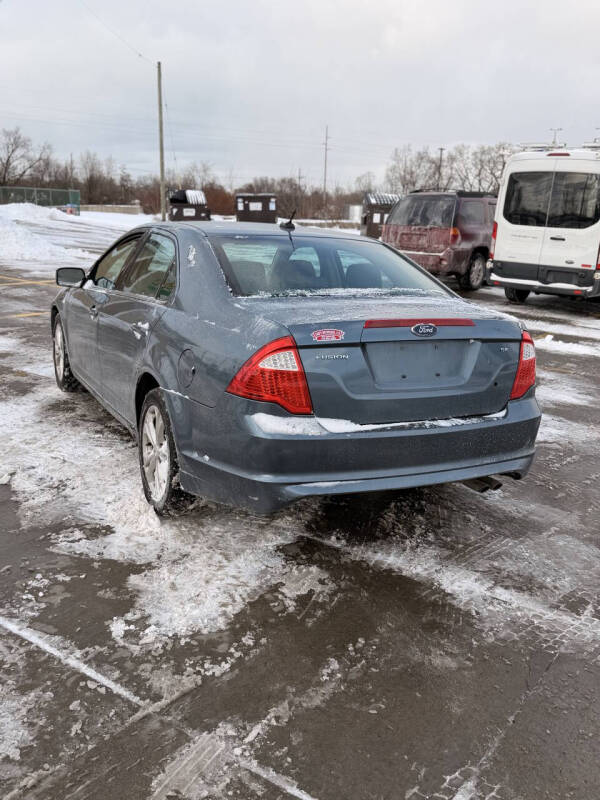 2012 Ford Fusion SE