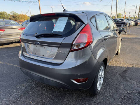 2014 Ford Fiesta SE