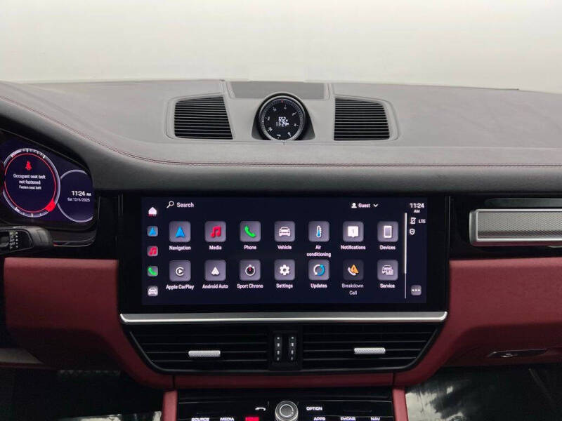 2023 Porsche Cayenne Coupe Platinum Edition