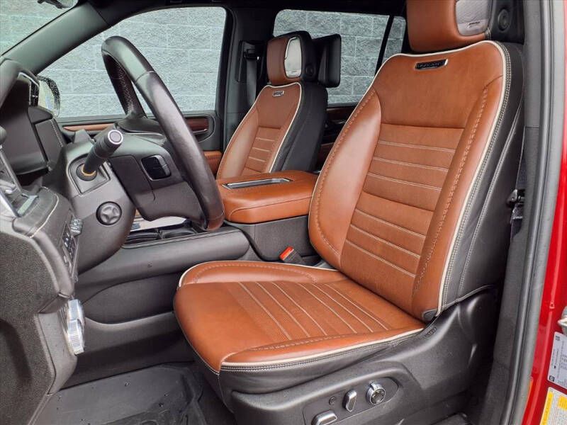 2023 GMC Yukon XL Denali Ultimate