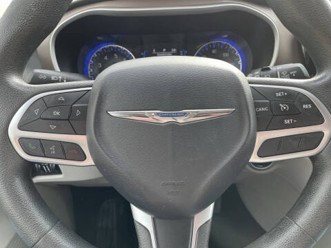 2017 Chrysler Pacifica LX