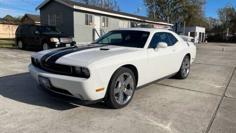 2011 Dodge Challenger for sale at H3 MOTORS in Dickinson TX