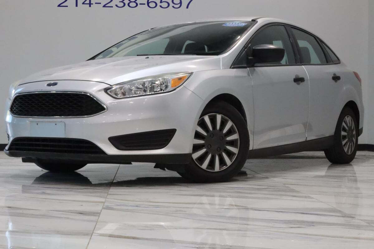 2018 Ford Focus for sale at IMD MOTORS, INC in Dallas, TX