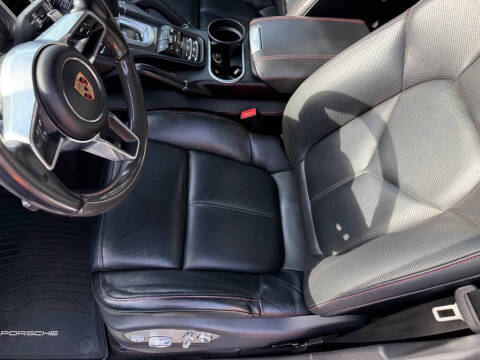 2017 Porsche Cayenne Turbo