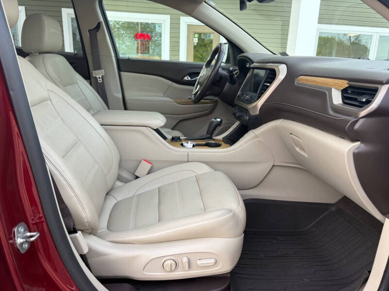 2017 GMC Acadia Denali