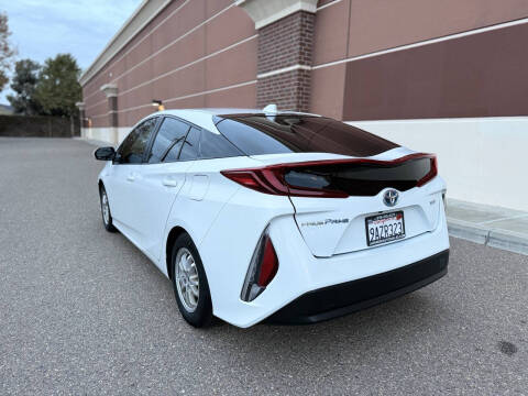2021 Toyota Prius Prime XLE