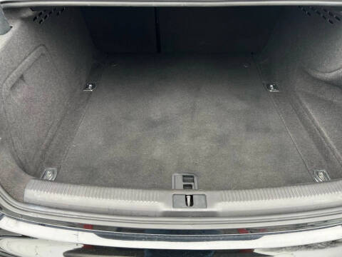 2010 Audi A4 2.0T quattro Premium