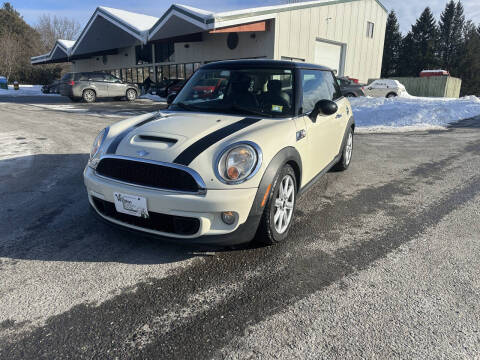 2012 MINI Cooper Hardtop for sale at Williston Economy Motors in South Burlington VT