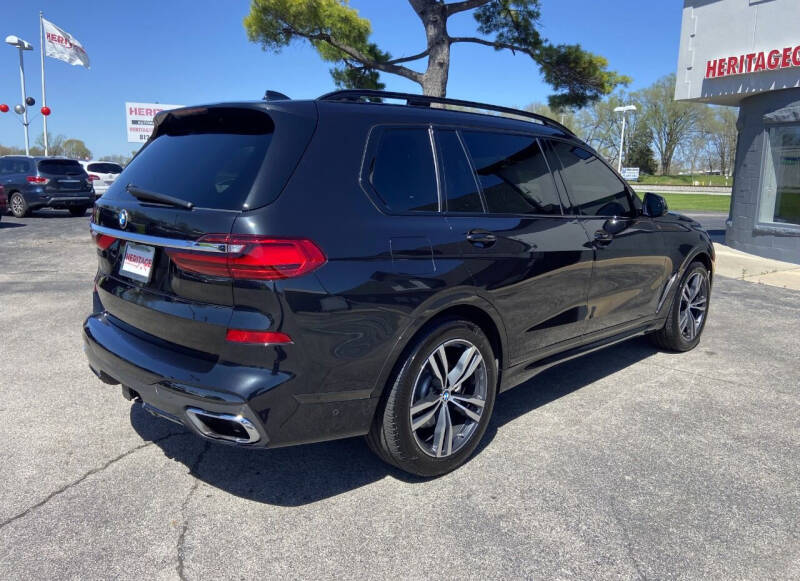2019 BMW X7 50i's photo