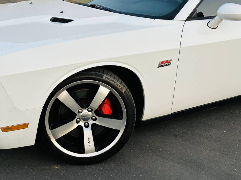2012 Dodge Challenger SRT8 392