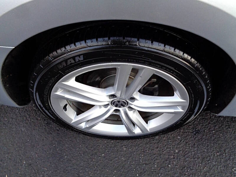 2015 Volkswagen Passat