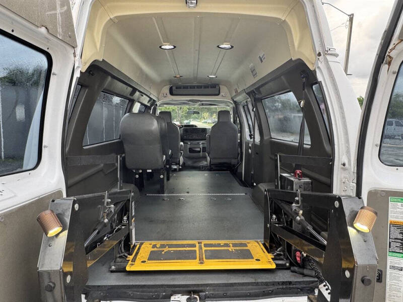 2013 Ford E-Series E-150