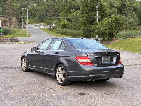 2011 Mercedes-Benz C-Class C 300 Luxury 4MATIC
