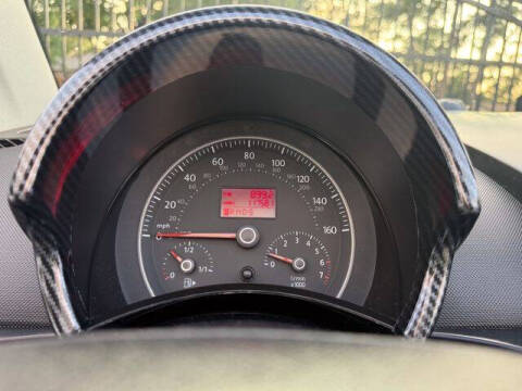 2010 Volkswagen New Beetle Convertible Final Edition PZEV