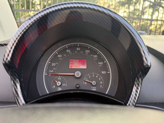 2010 Volkswagen New Beetle Convertible Final Edition PZEV