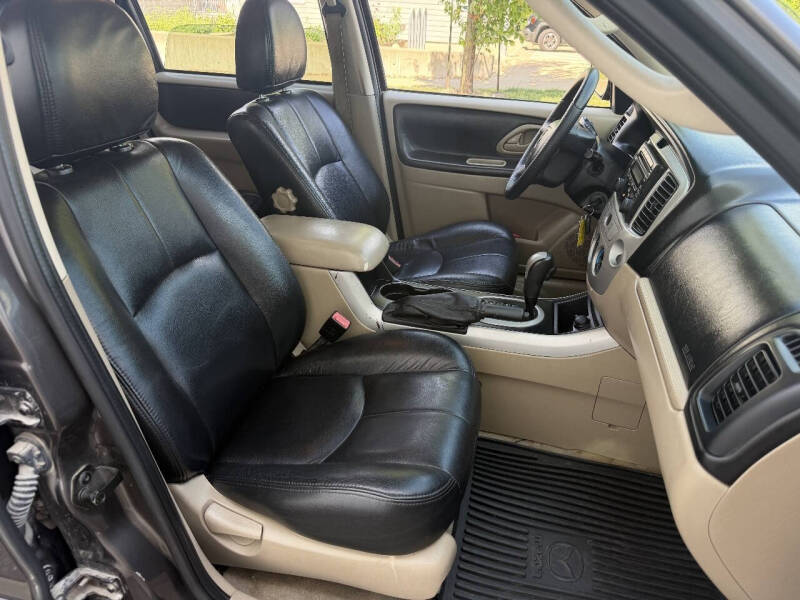 2006 Mazda Tribute s