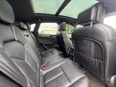 2017 Porsche Macan S