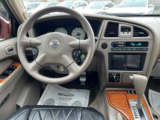 2003 Nissan Pathfinder LE