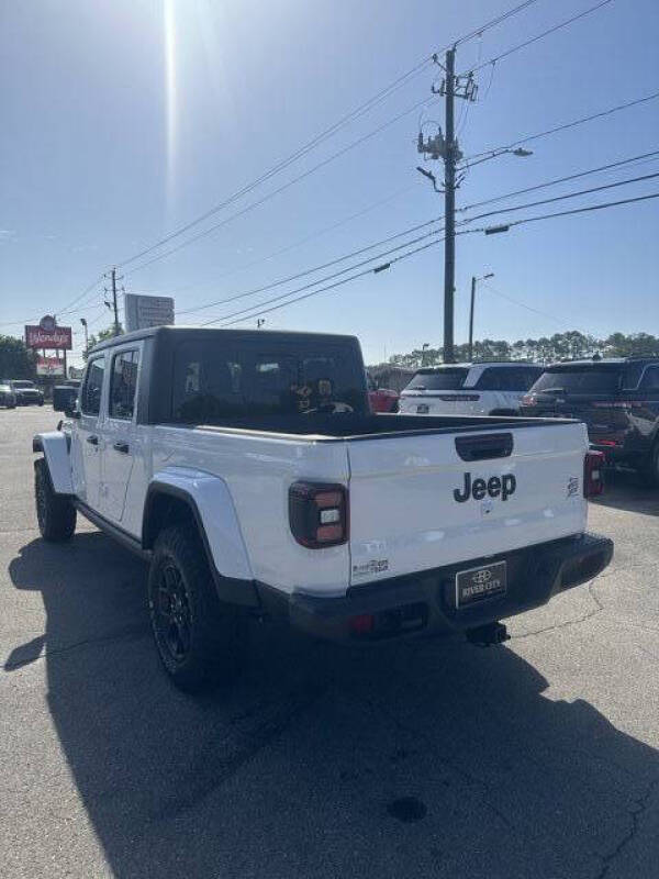 2026 Jeep Gladiator Willys