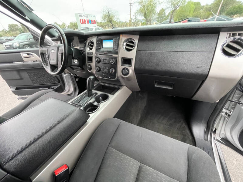 2017 Ford Expedition EL XLT