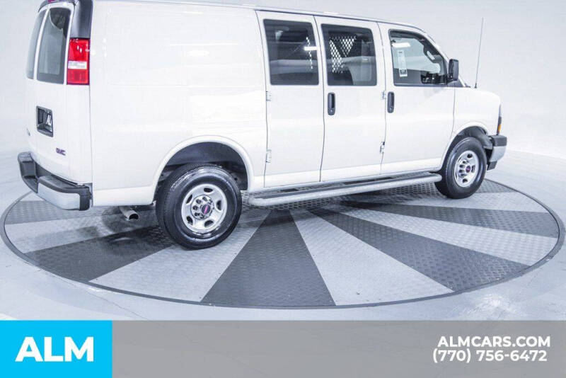 2022 GMC Savana 2500