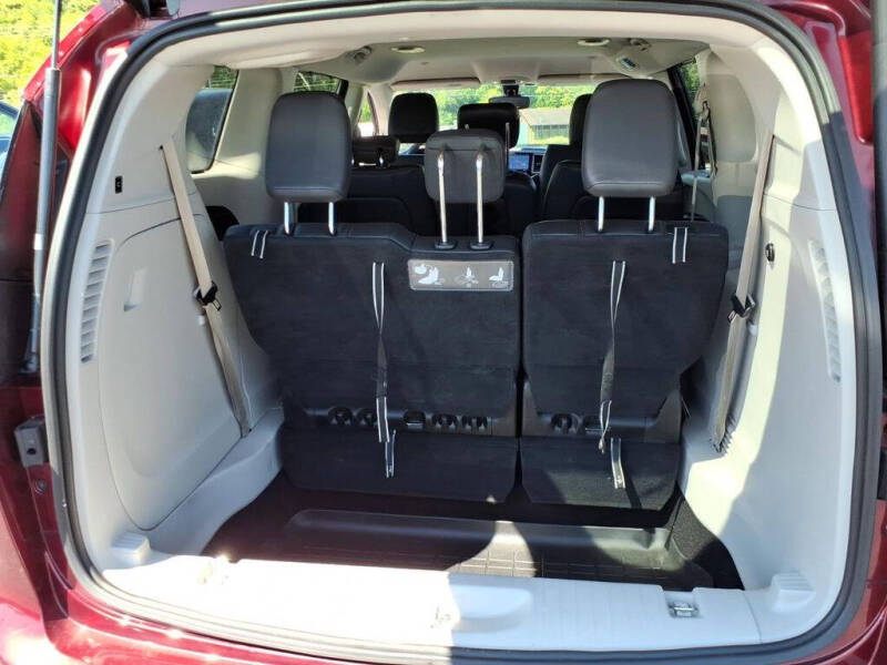 2017 Chrysler Pacifica Touring-L