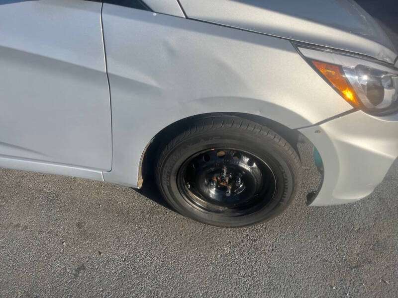 2017 Hyundai Accent SE