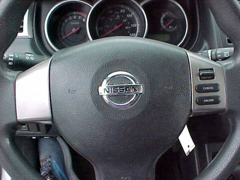 2011 Nissan Versa 1.8 S