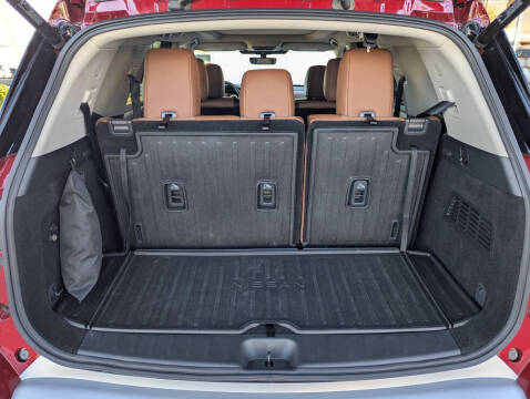 2025 Nissan Pathfinder Platinum