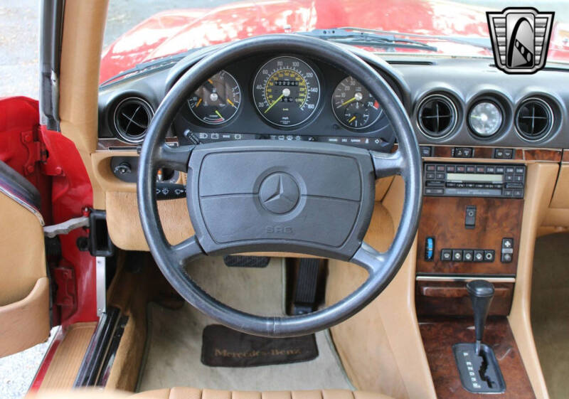 1987 Mercedes-Benz 560-Class 560 SL