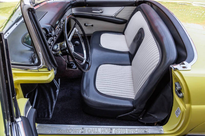 1956 Ford Thunderbird