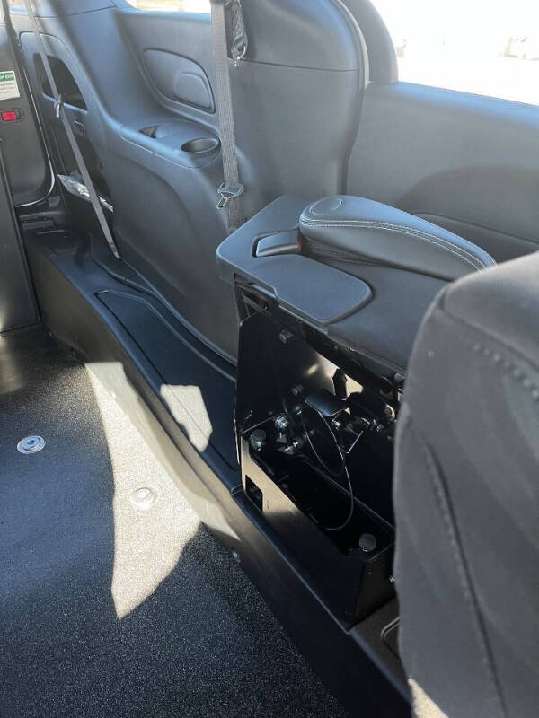 2024 Chrysler Pacifica Touring