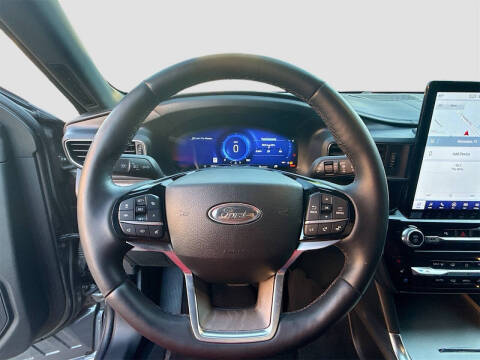 2023 Ford Explorer Platinum